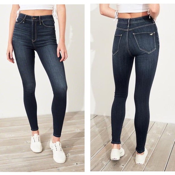 Hollister Womens Ultra Highrise Jean 